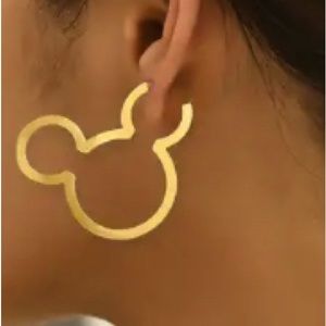 Mickey Mouse Silhouette 14k gold plated hoop earrings NWT Rare!!